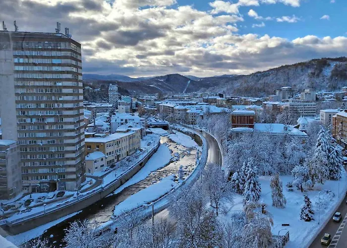 Balkan Tower Deluxe *