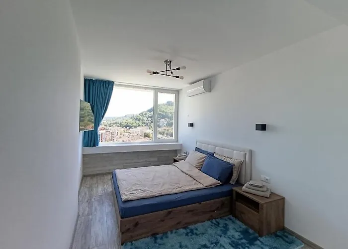 Balkan Tower Deluxe *